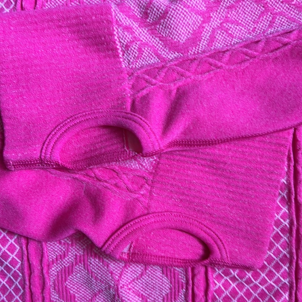 Pink top - Picture 4 of 5